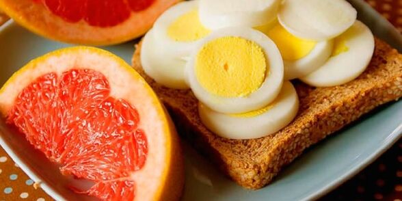 Eier und Grapefruit zur Gewichtsreduktion